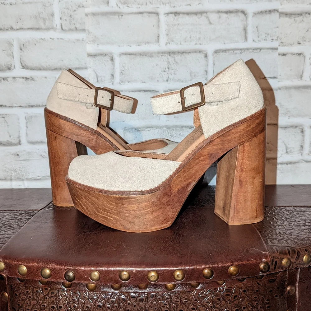 FreeBird Poppy Y2K Platform Maryjane Pumps W/ Ankle Straps Cream Taupe size 9